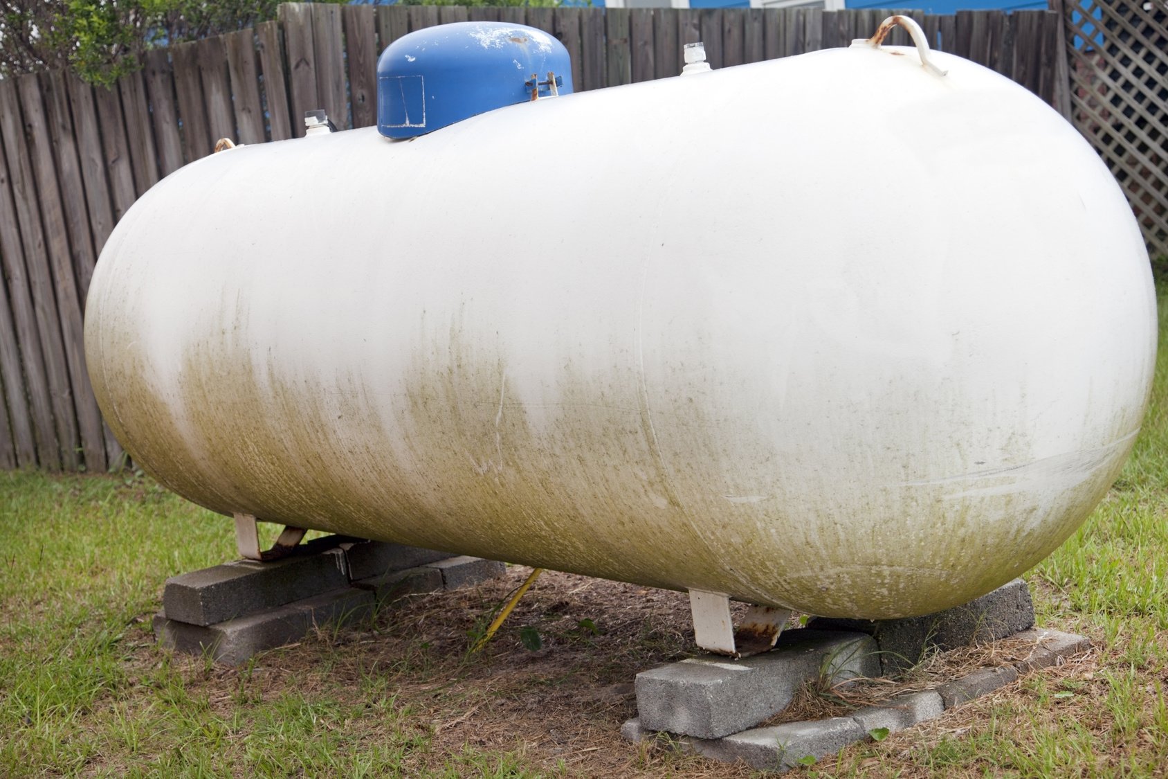 Home heating propane tank